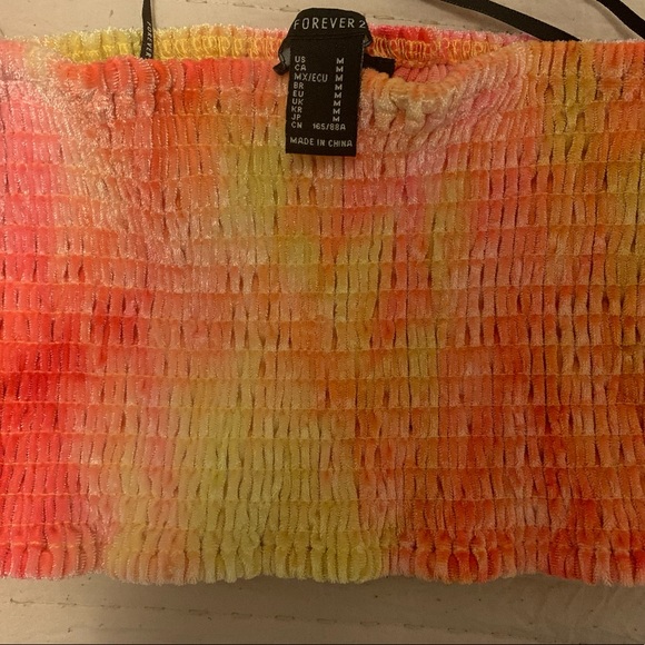 Top - Picture 2 of 2